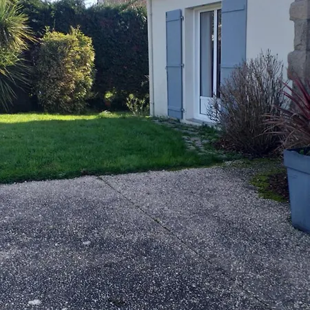 Avec Vue Sur Les Marais Salants *